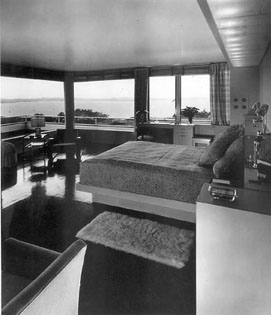 Richard Neutra's Windshield