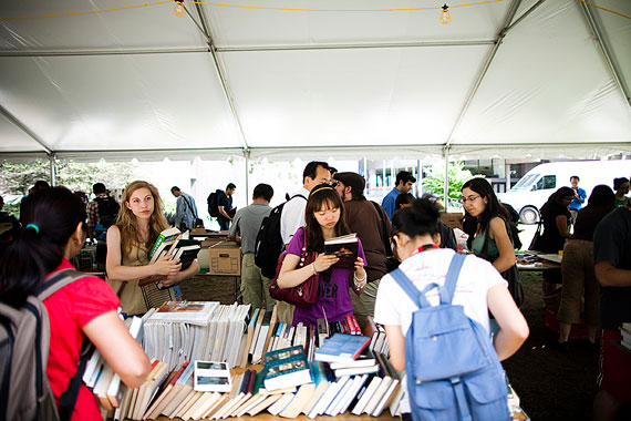 On Earth Day, the Office for Sustainability will hold a University-wide freecycle in the Science Center Plaza. File photo Stephanie Mitchell/Harvard Staff Photographer