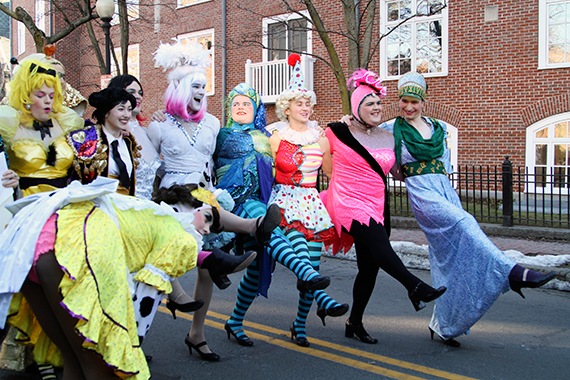 The Hasty Pudding Woman of the Year parade kicks off. Photo by Shraddha Gupta