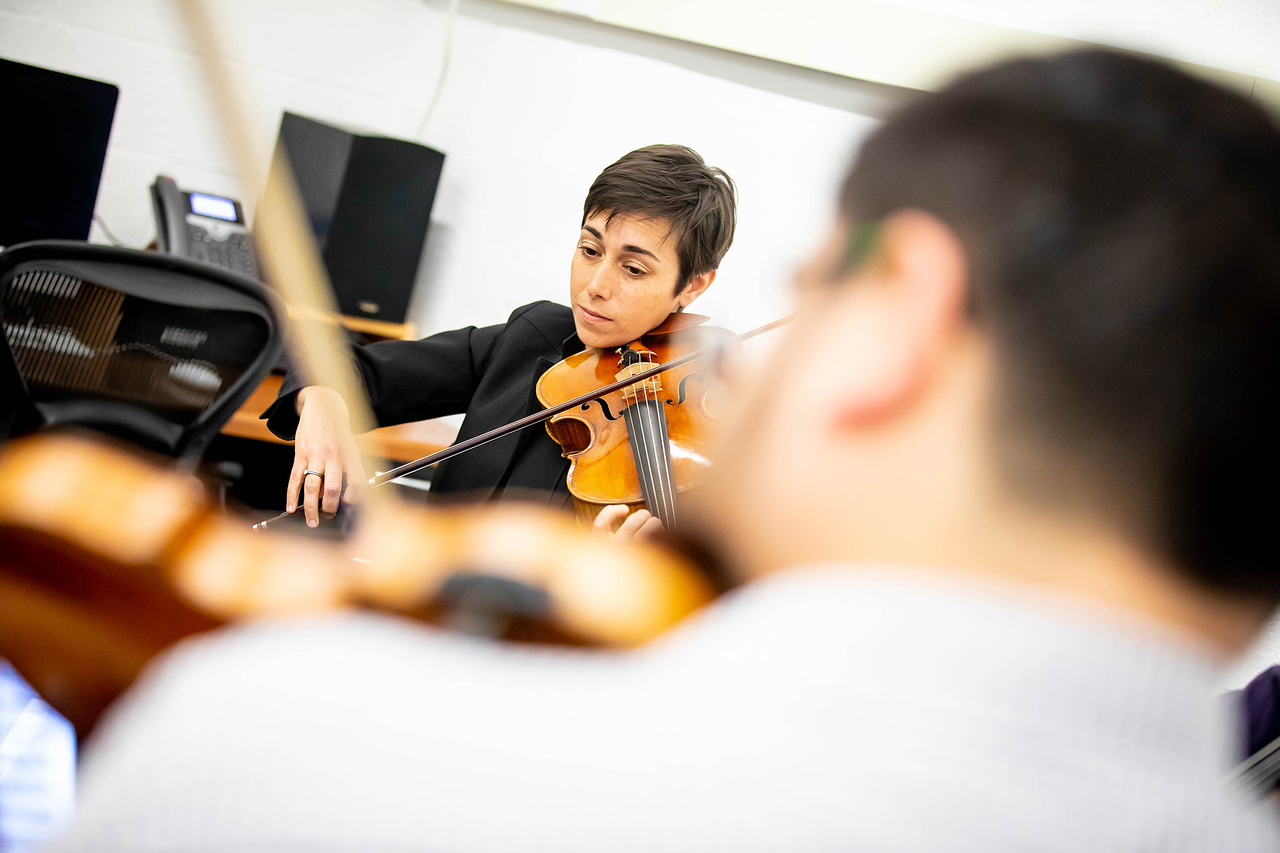 Jessica Bodner playing the viola.