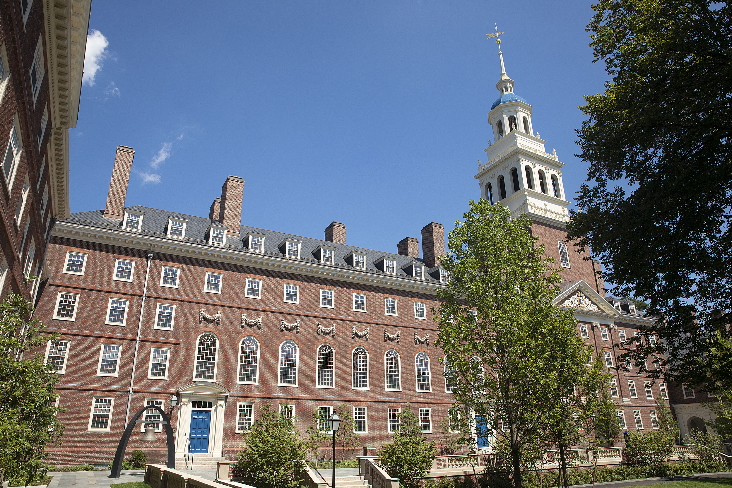 Lowell House courtyard,