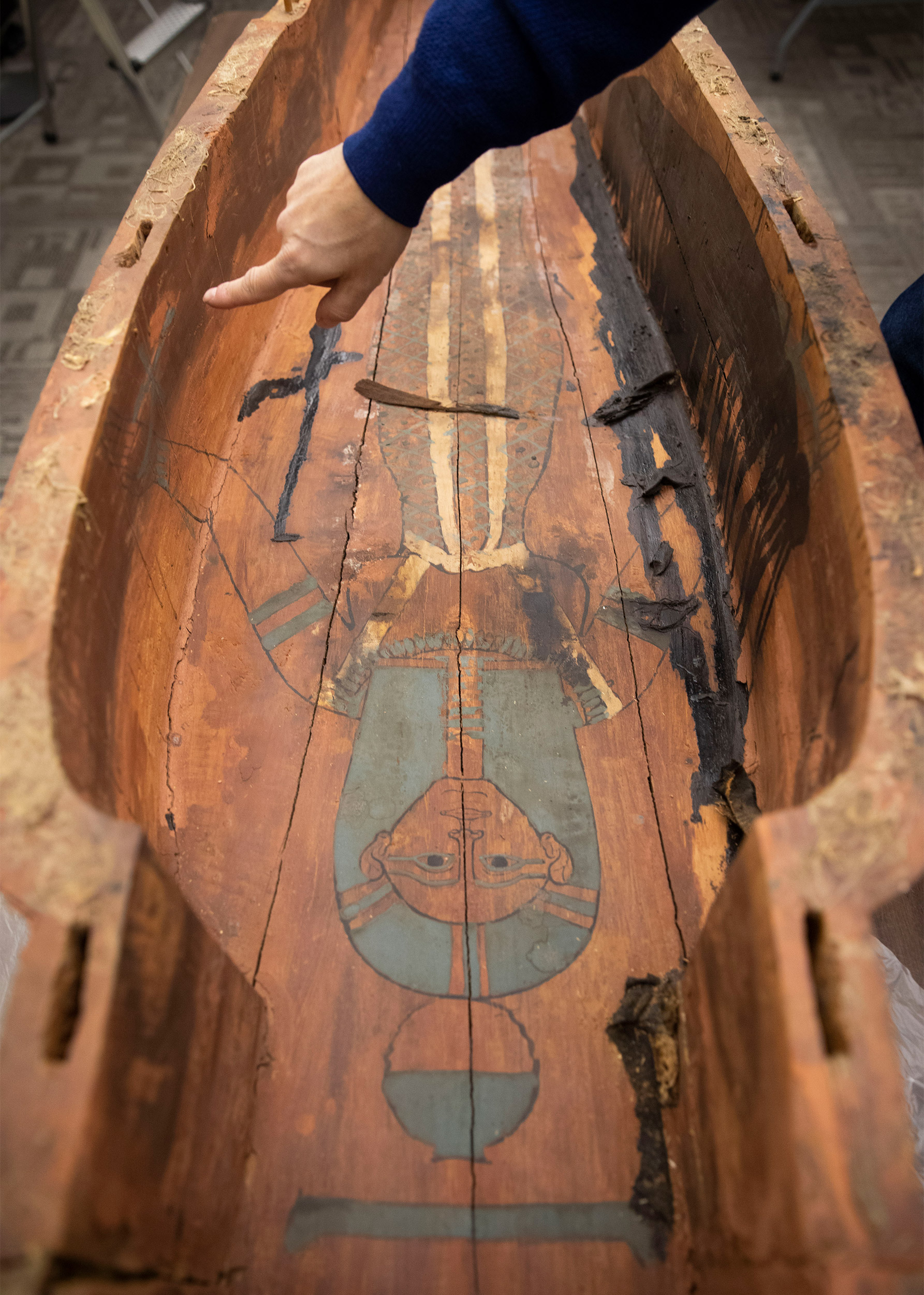 Detail of the blue and gold goddess painted inside Mut-iy-iy's coffin.