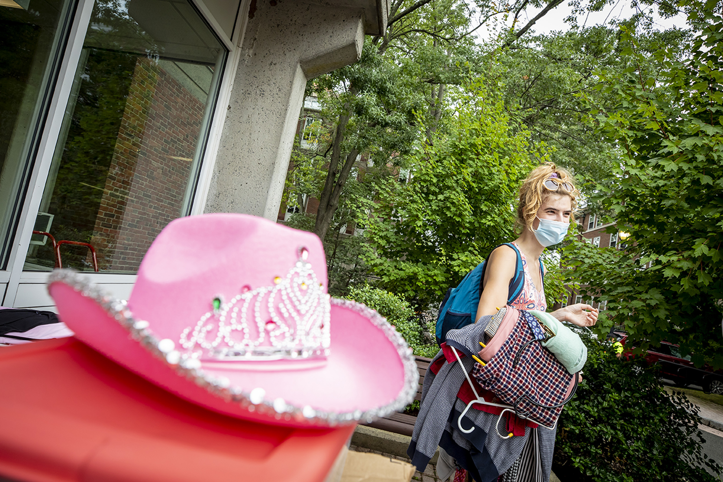 Claire Orrange, '23 moves into Currier House.