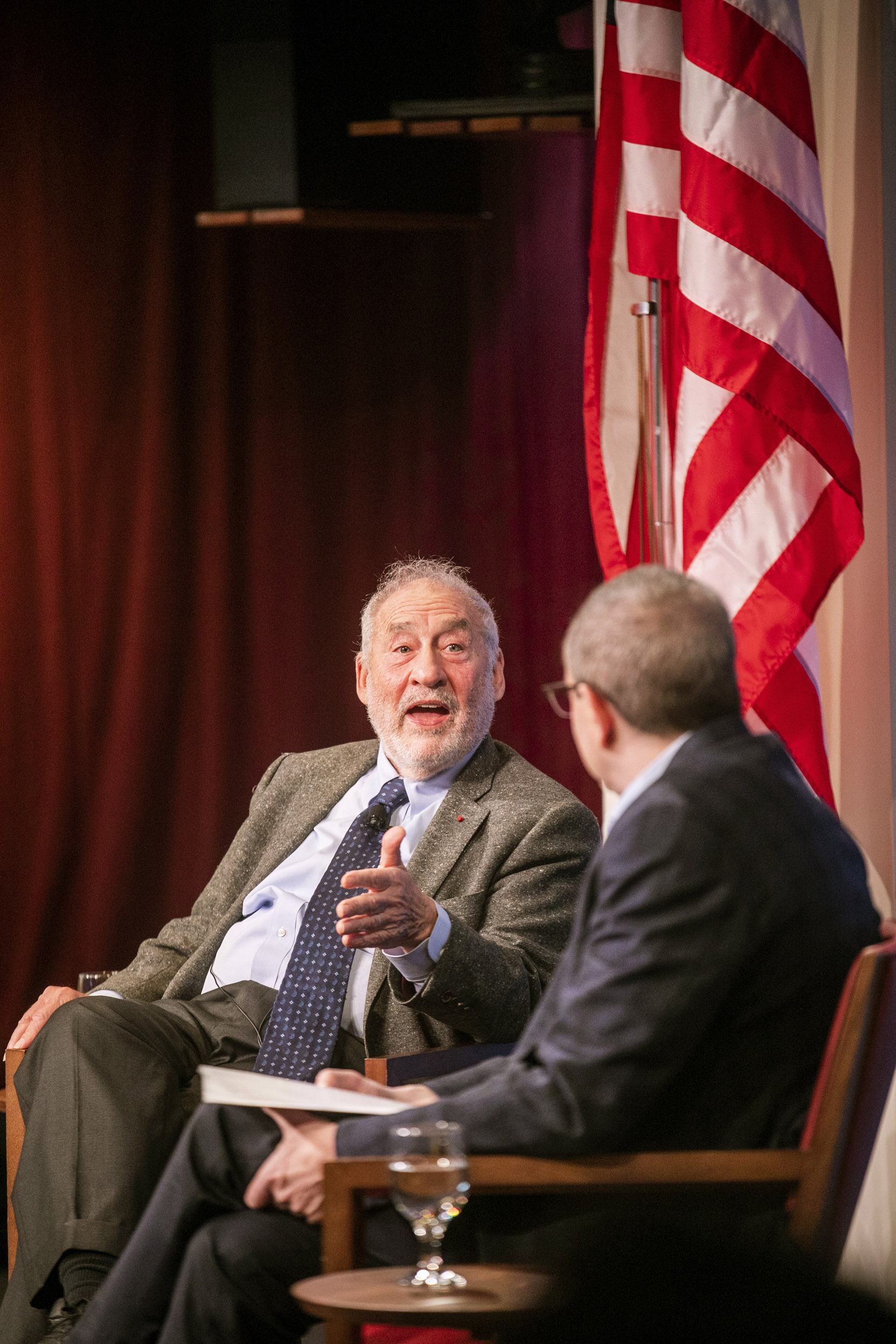 Nobel laureate economist Joseph Stiglitz, left, gives the 2022 Stone lecture on inequality with visiting HKS prof David Autor.