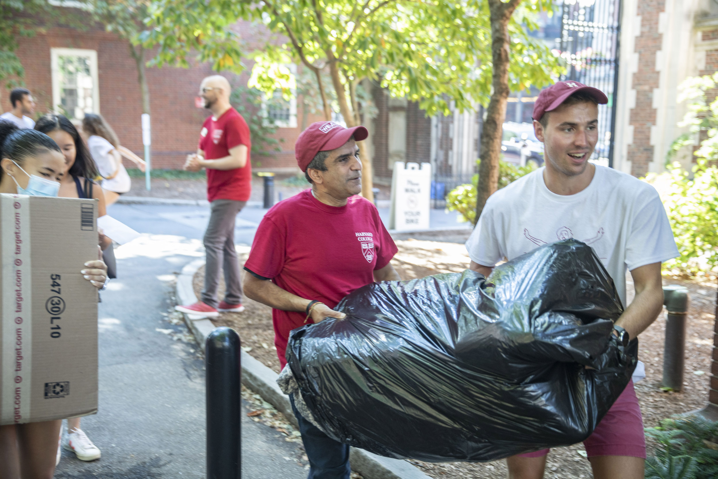 anoff Dean of Harvard College Rakesh Khurana (left) and Dominik Zurcher ’24.