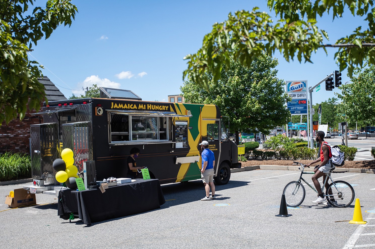 Jamaican Mi Hungry food truck.