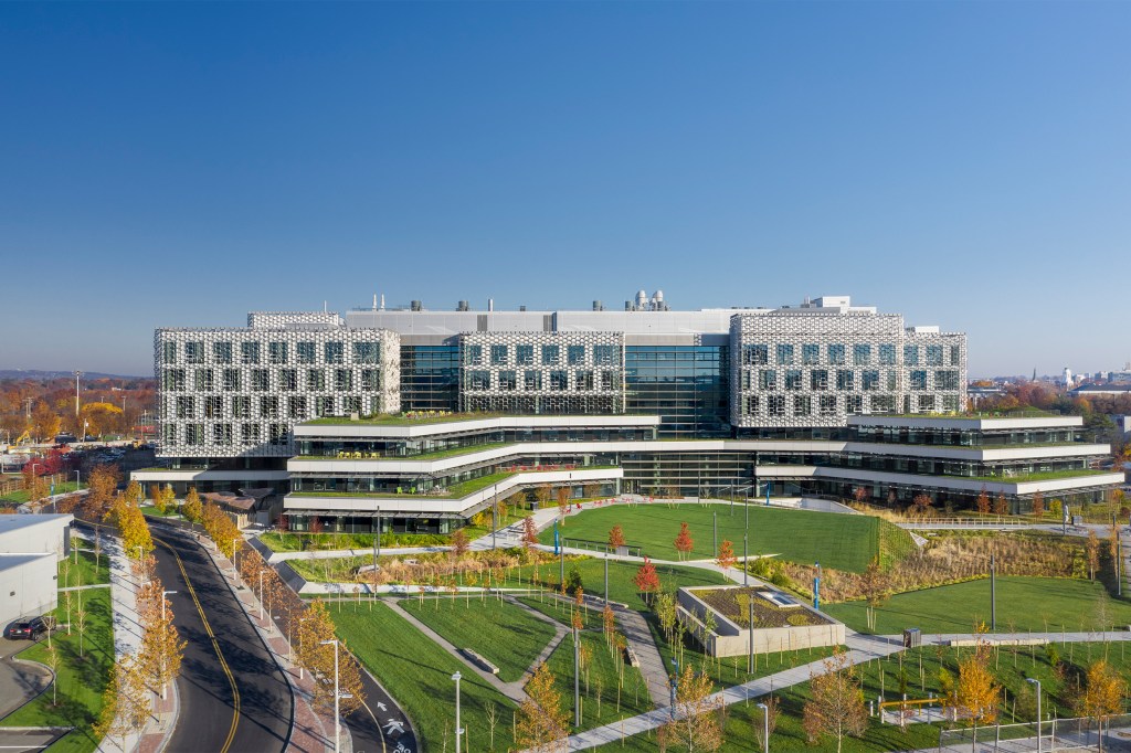 Science and Engineering Complex, where the Grid will be housed.