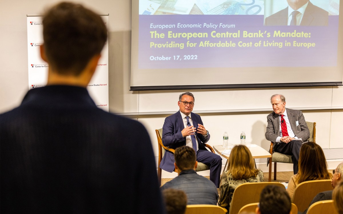 Deutsche Bundesbank President Joachim Nagel and Harvard Professor Benjamin Friedman.