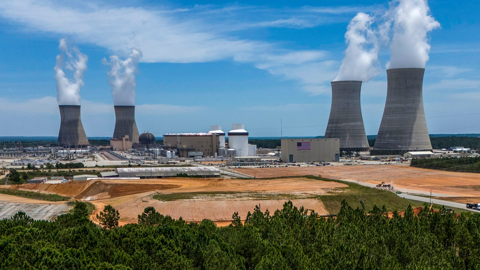 Four nuclear reactors and cooling towers in Waynesboro, Ga.