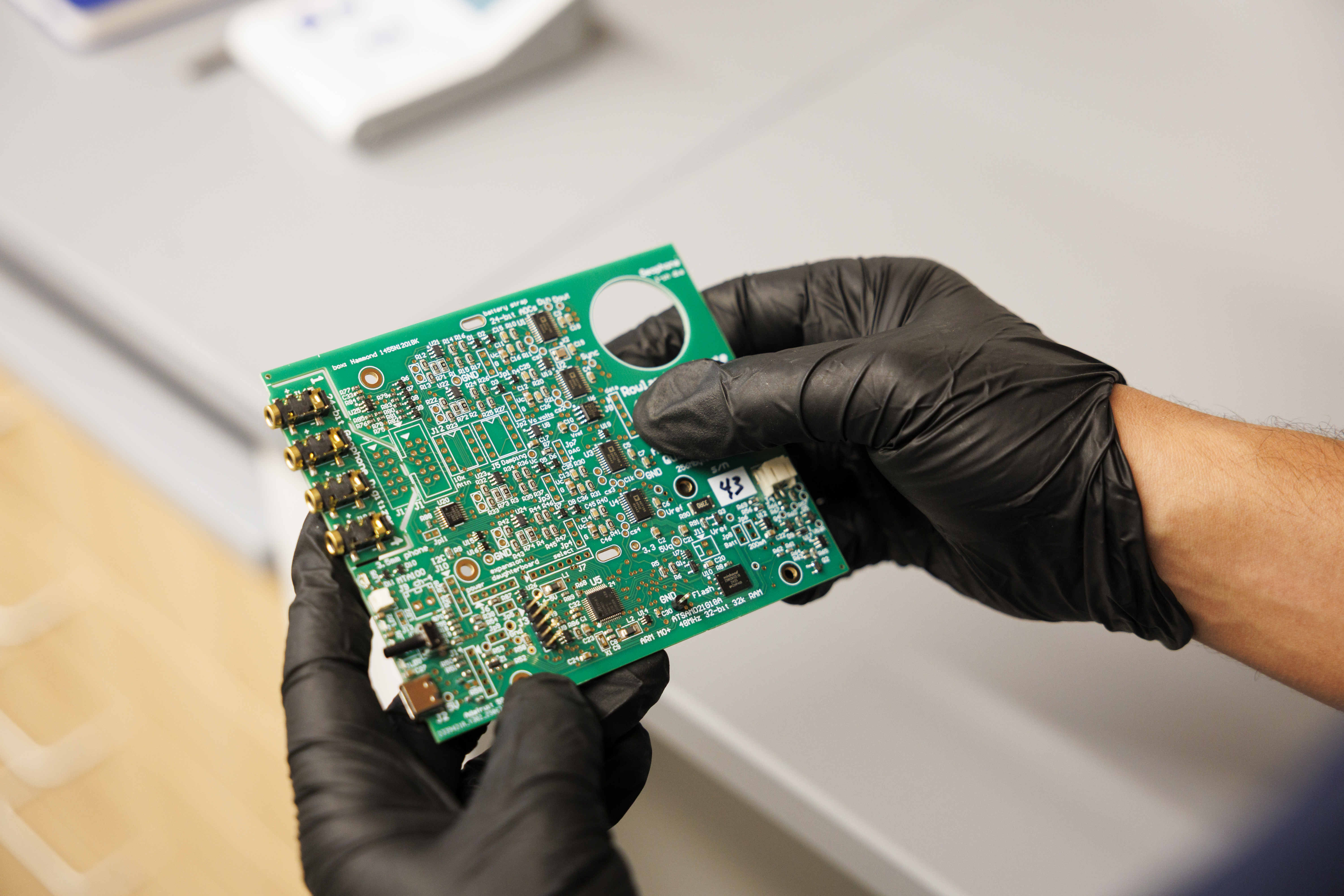 A close up of a vibration sensor used in the El Baggari Lab.